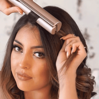 Piastra 2-in-1 – Attira gli sguardi con morbidi ricci o una lisciatura perfetta
